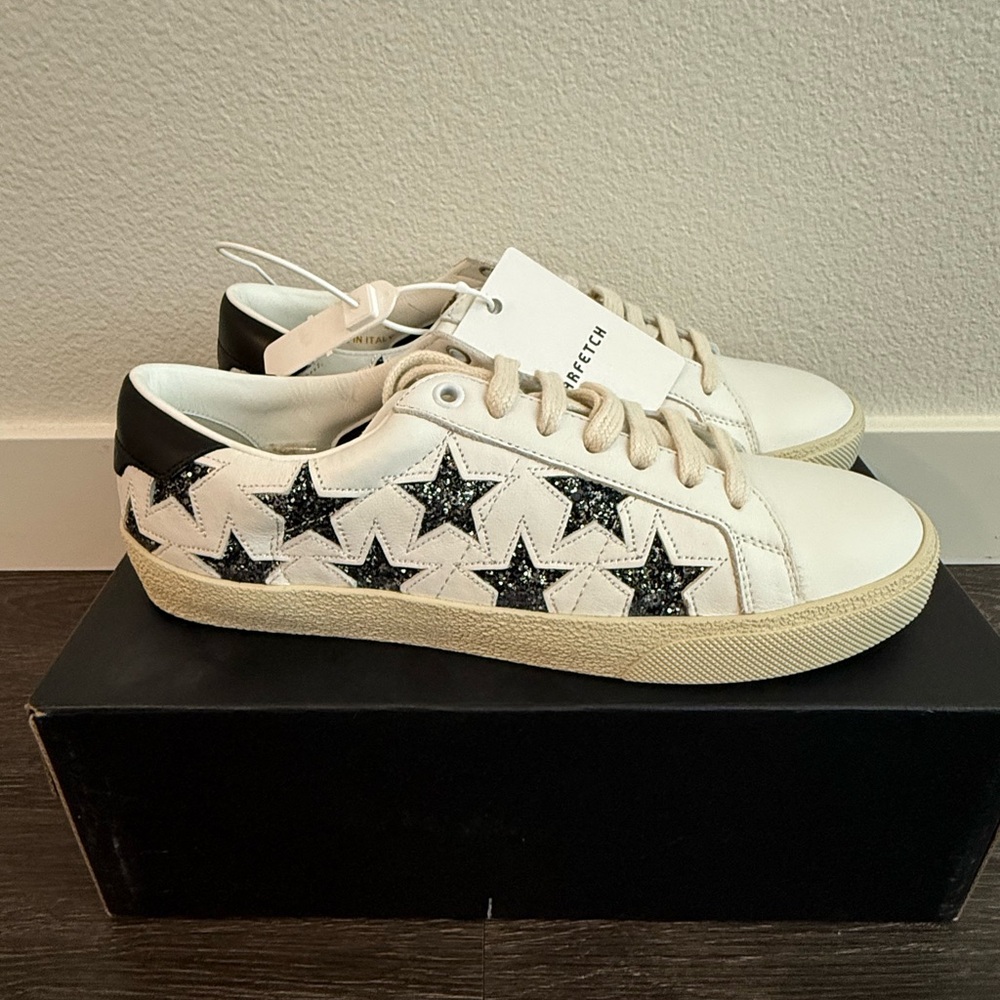 Saint Laurent LEATHER STAR LOW SNEAKERS WITH GLITTERY DETAILS size 9